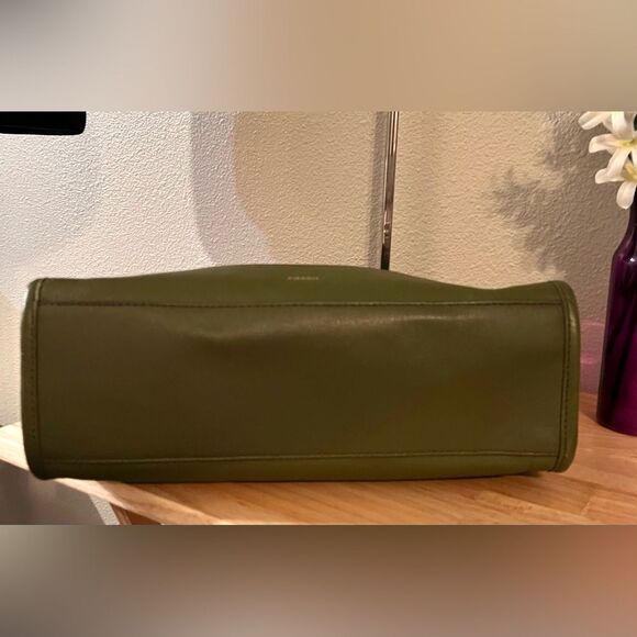 FOSSIL Kyler Tote Olive Green Leather Crossbody/Handbag in EUC. - Picture 6 of 8